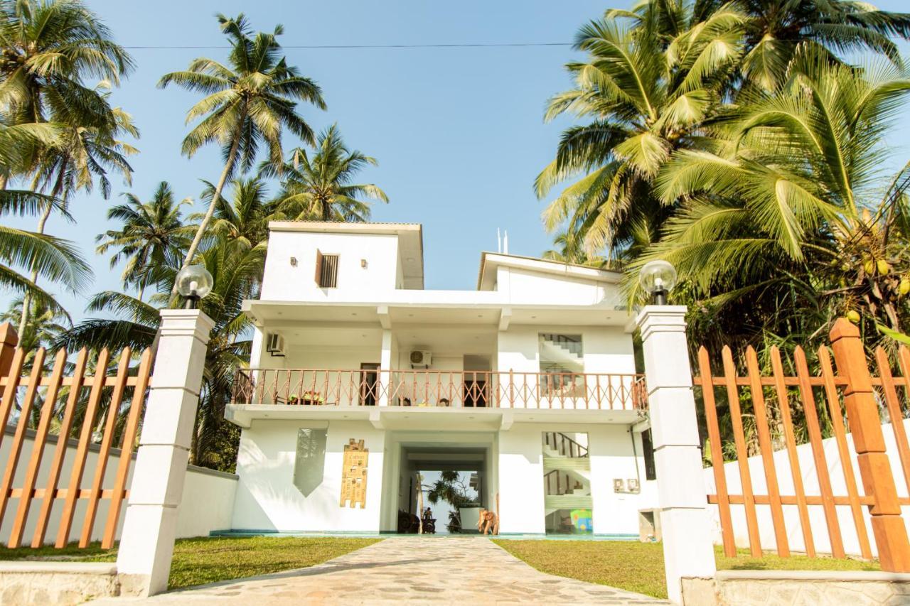 Hotel Sea Trails Bentota Exterior foto