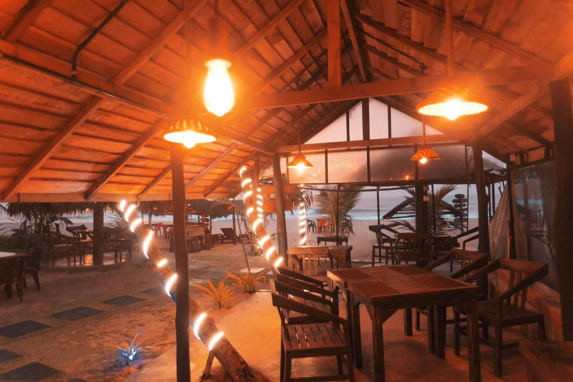 Hotel Sea Trails Bentota Exterior foto